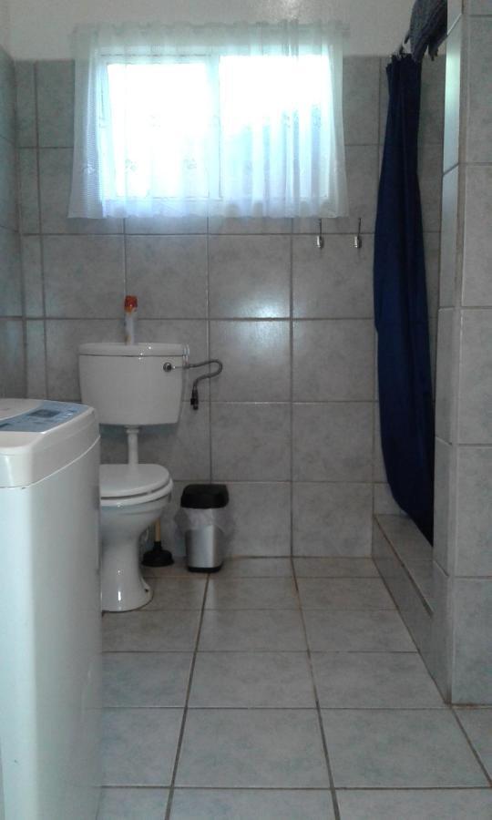 Protea Park Self Catering Guesthouse Rustenburg Extérieur photo